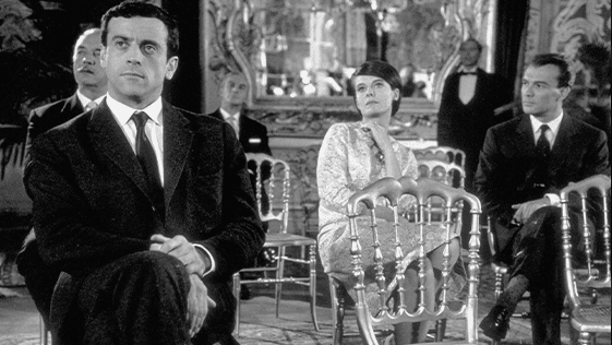 Geçen Yıl Marienbad'da (L'année dernière à Marienbad)