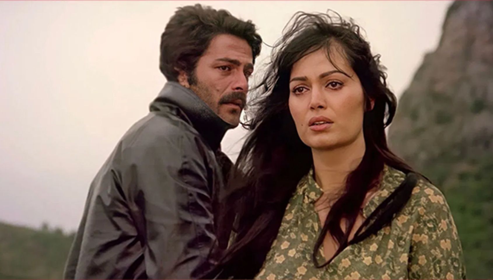 Selvi Boylum Al Yazmalım - Açılış Filmi